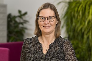 Karin Artursson, PhD, Scientific Director and Adjunct Professor, National Veterinary Institute (SVA)